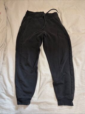 Lululemon Scuba Jogger 6